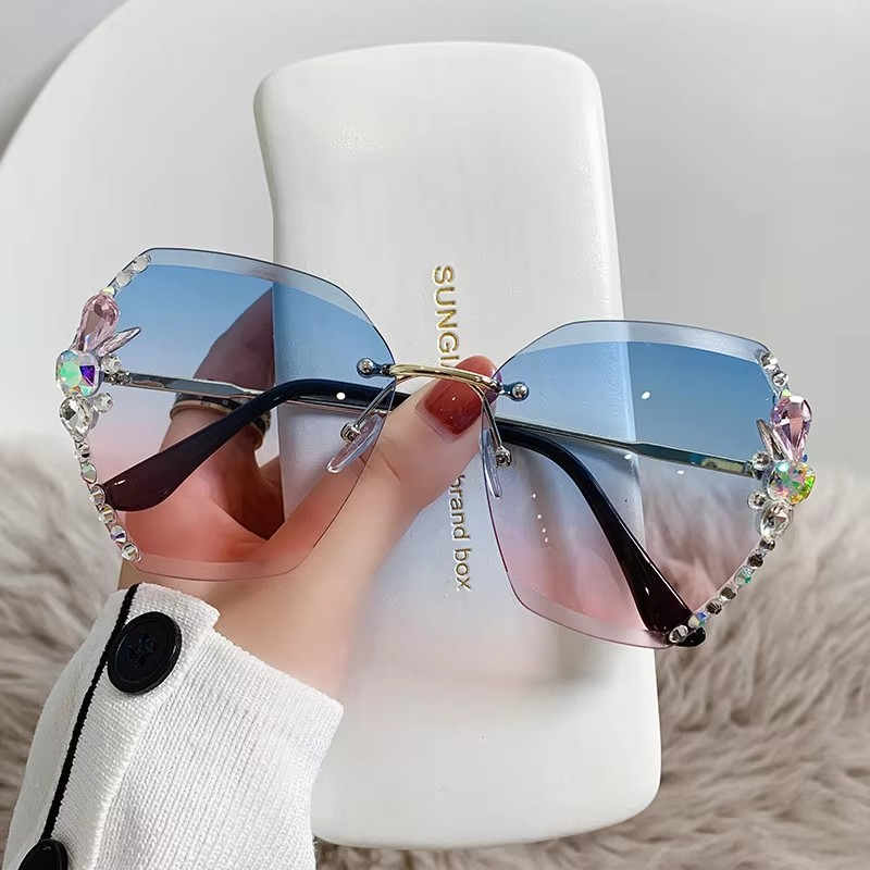 Lunette De Soleil Luxury Rhinestone Sun Glasses Female Shades Cutting Lens Rimless Sunglasses