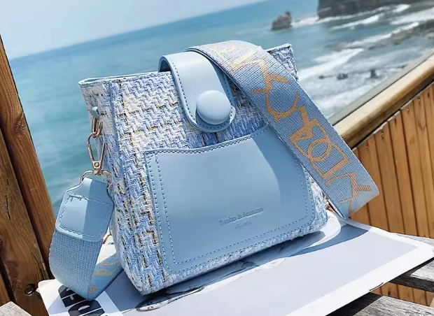 Trendy and cute summer women's bag