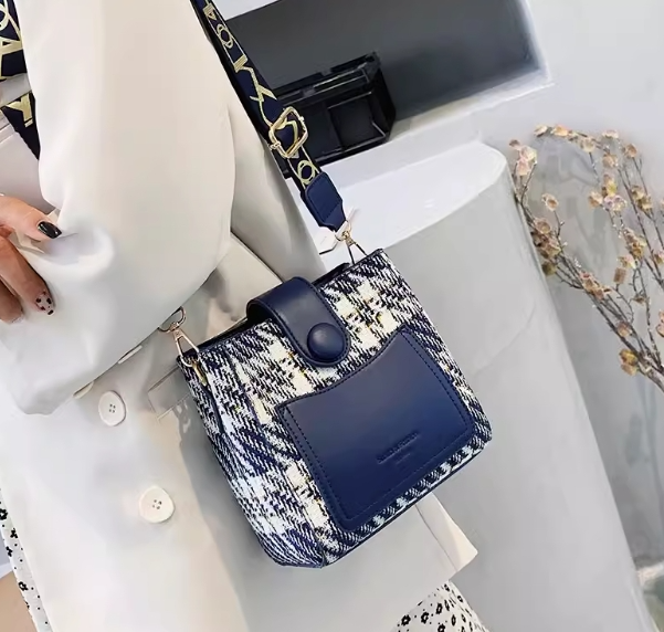 Trendy and cute summer women's bag