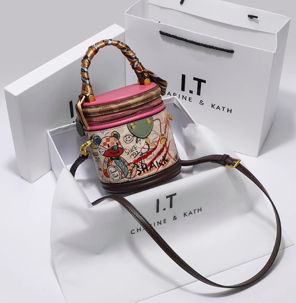 Exquisitely Crafted Bucket Bag